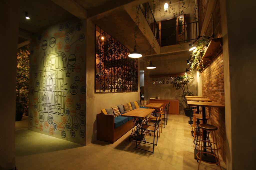 Pawon Cokelat Guesthouse Jogjakarta Buitenkant foto