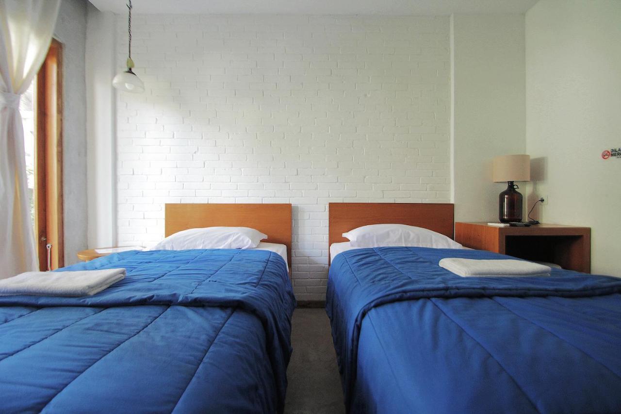 Pawon Cokelat Guesthouse Jogjakarta Buitenkant foto