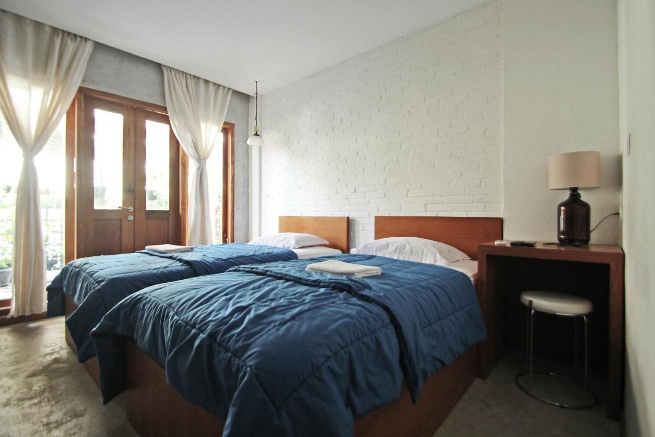Pawon Cokelat Guesthouse Jogjakarta Buitenkant foto
